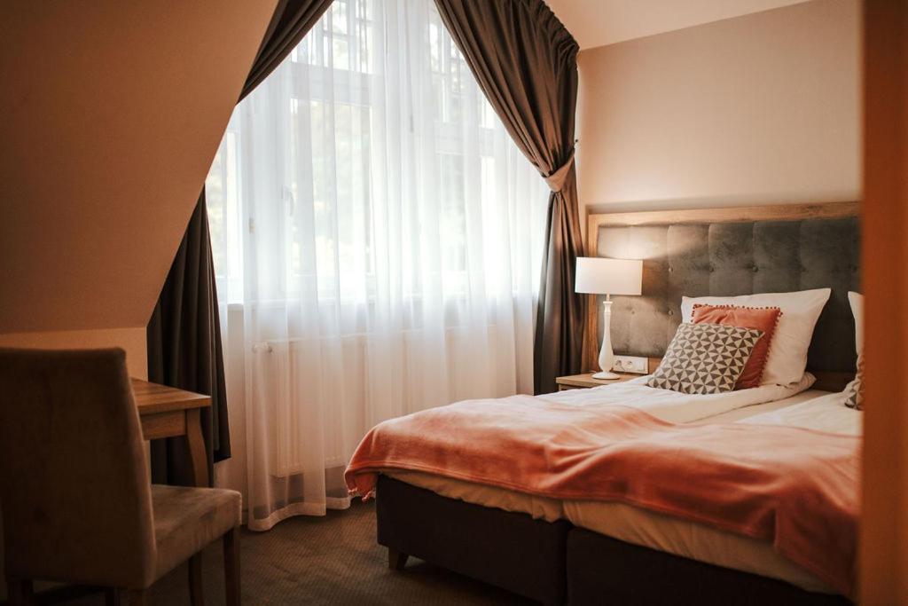 Hotel Debowy Biowellness & Spa Gory Sowie Bielawa  Luaran gambar