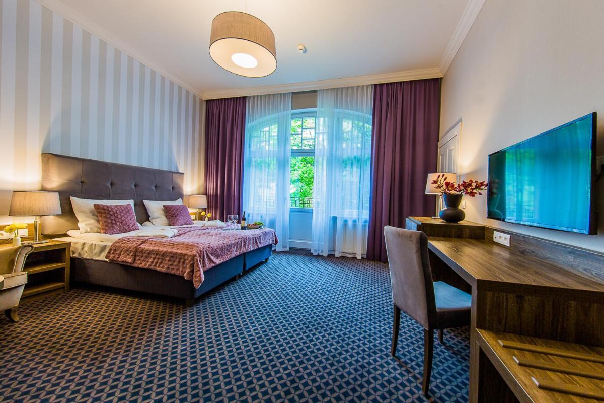 Hotel Debowy Biowellness & Spa Gory Sowie Bielawa  Luaran gambar